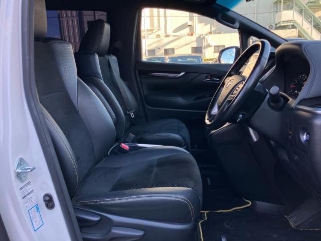 「この車の写真をもっと見たい」「状態が気になる」「この装備はついている？」どんな小さな疑問でもお気軽にお問い合わせください！