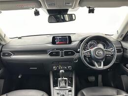 【インパネ全体】全方位で視界が広く、高い目線で運転もしやすいです！