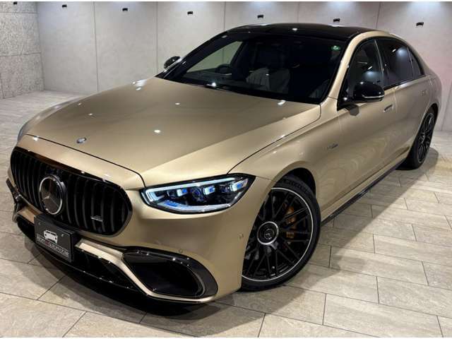 ■AMGナイトパッケージ ￥585，000-・21インチAMGアルミホイール＜鍛造＞（RWD）・AMG専用ダーククロームフロントグリル