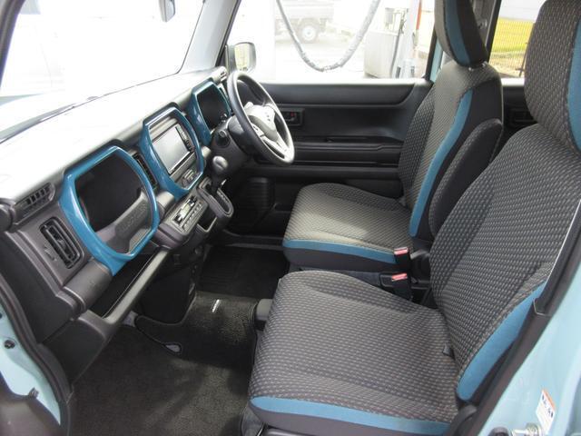 フロントシート！車種によってさまざまなデザインですが、統一感ありますよね～！