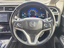 【ハンドル】『ハンドル/ステアリング』の画像になります。写真の内容に関してご不明点、ご質問等がございましたらお気軽にガリバー店舗までお問い合わせください。