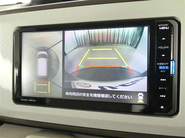 バックガイドモニターで、後方を確認しながら安心して駐車することができます。運転初心者も熟練者も必須の機能ですよ！