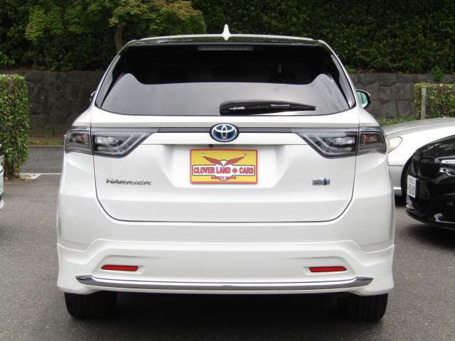 【車両画像撮影サービス】もう少し詳細な車両画像がほしい！ここが気になる！何枚でも写真をとって画像をお送りいたします！LINEでのお問合せもOK。お気軽に当社スタッフにご用命ください。