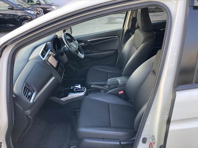 他にも気になる点や分かりづらい点等御座いましたらご遠慮無くお気軽にお問合せ下さいませ★匂いや内装の状態等ビデオ通話でもご相談可能でございます★