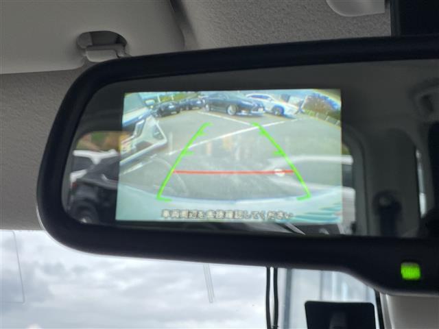 【バックミラー】大きくて見やすいので、後方を見るときも安心です！