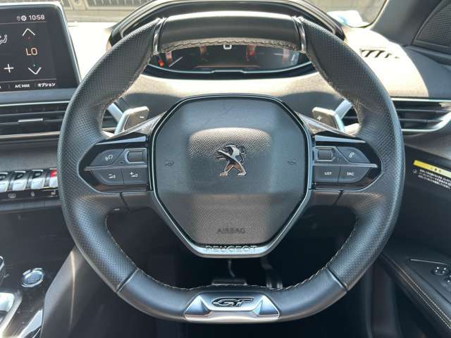LIBERALAでは輸入車の試乗が可能です。メーカーの違いを五感で較べてください。新しい驚きと発見をお届けします。