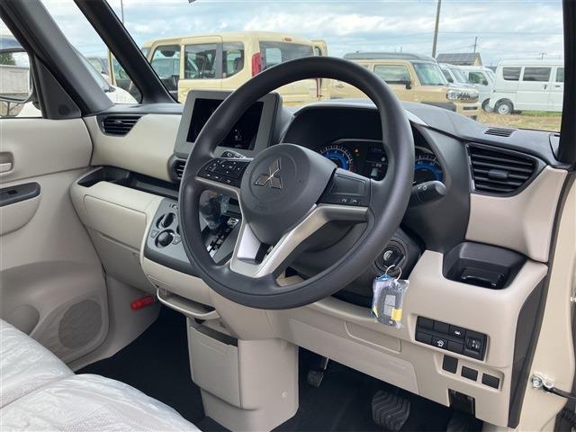 【比較検討しやすい環境】オールメーカー取り扱いだからこそ、ファミリーの展示場内で比較検討が可能です♪ 試乗車もご用意しておりますので乗り比べもいいですね！