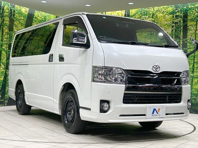 大好評のボディコーティング「弾スプラッシュコート」もご納車までに施工可能。通常のガラスコートと異なる、耐久年数6年の無機質ガラスコーティングが、ボディをキレイな状態に保ってくれます。