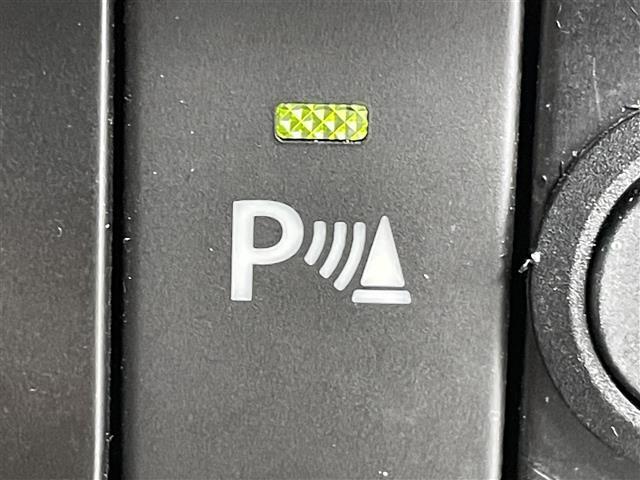 【パーキングソナー】センサーが検知した障害物との距離に応じて、警告音を変えてお知らせします！縦列駐車時や駐車場・車庫などでの取り回しをサポートします。