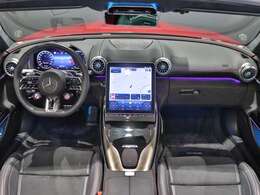 ブラッククロームインテリアトリム＆AMGパフォーマンスシートになります！