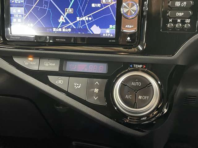 純正ナビ、社外ナビなども取り付け可能です！大きなサイズのナビを付けたい方はお気軽にお尋ねください！！