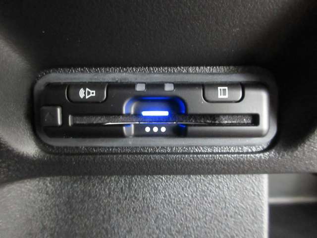 ETC車載器搭載！高速道路も楽々通過できます♪