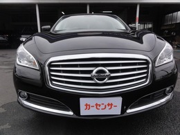 3.5ハイブリッド・VIP/G・後席プライベートシアターシステム・BOSE5.1chサラウンドシステム・走行は多めですが外装も手入れがされており、艶があり目立つ大きなキズなど無いようです。