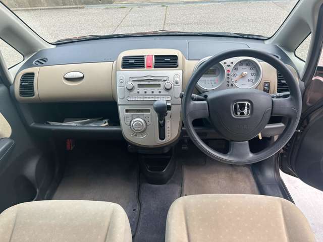 ご覧いただきありがとうございます♪気になったお車がありましたらお気軽にお電話をください♪