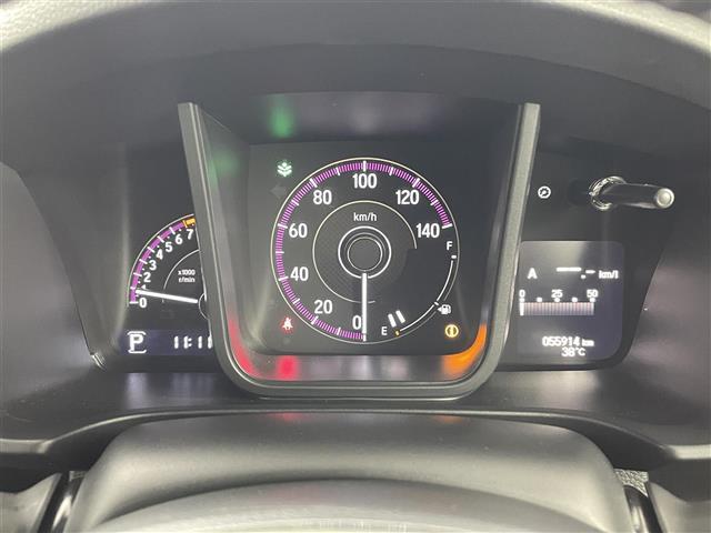 【スピードメーター】メーターがシンプルで見やすく運転しやすいですね！