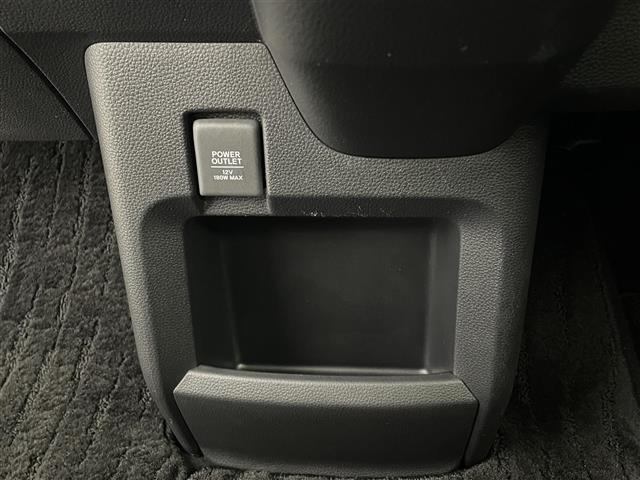 【運転席操作部】快適なドライブを楽しむための機能が装備されています！運転席から触れるので、使いやすいです！除菌プランいれていただくと、さらに清潔で安心していただけます！