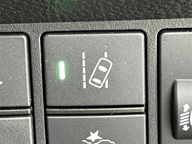 【運転席操作部】快適なドライブを楽しむための機能が装備されています！運転席から触れるので、使いやすいです！除菌プランいれていただくと、さらに清潔で安心していただけます！