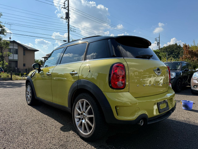 弊社在庫20台～50台の車両ございますので広告に掲載していない車両も多数ございますので、弊社HPのhttp://www.nanoauto.jpをご覧下さい。弊社在庫にない車両でも軽自動車～輸入車までご要望の車両探して販売可能です