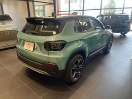 ボディカラーはレイク