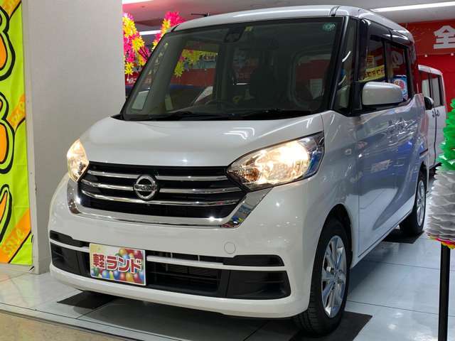 MEGAドン・キホーテ旭川店内にお車をご用意して皆様のご来店をお待ちしています★
