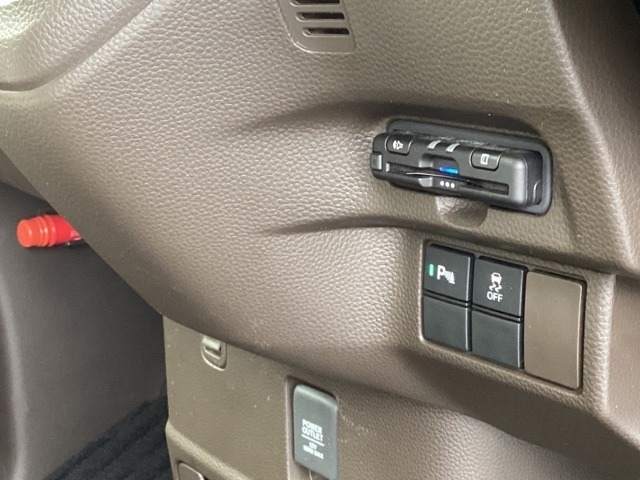 ETC付いてます。ETCが使用可能な道路通行料はキャッシュレスでスマートに走行できます。再セットアップして納車致します
