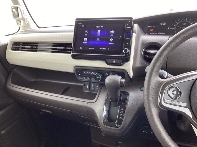 Honda認定中古車 U-Selectは3つの安心をお約束します。■Honda車のプロが整備した安心■第三者機関がチェックした安心■購入後もHondaが保証する安心