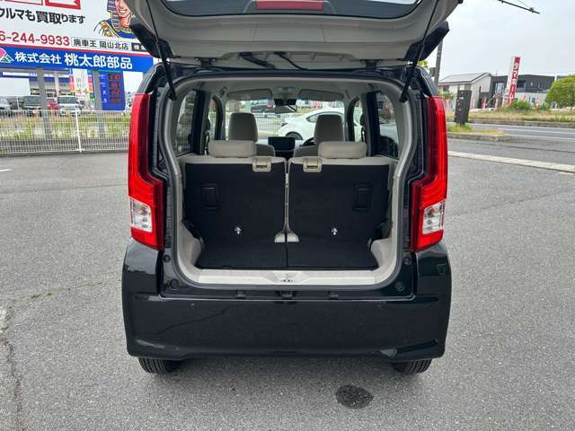 傷はございますが、全車拭き掃除をしており、綺麗な状態です。