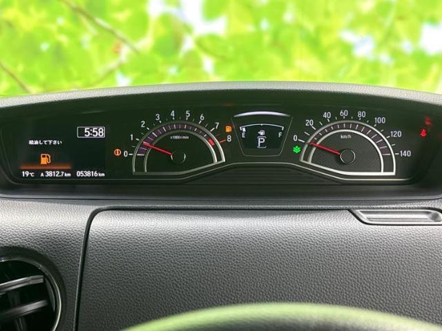 WECARSの展示場では実際に見て、触ってお車をお選びいただけます！知識の豊富な営業スタッフが様々なカーライフをご提案いたします！