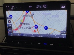 アップルカープレイ、アンドロイドオート対応ギャザズナビ搭載です。知らない道も安心ですね！