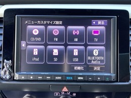 純正8インチナビです。フルセグTV・DVD再生可能！Bluetoothでお好きな音楽お聞きいただけます。所定の時期に3回の無料地図更新つき！！