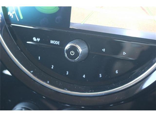 弊社はあいおいニッセイ同和損保代理店です。全営業社員が保険の募集人資格を取得しております。お気軽にご相談ください。