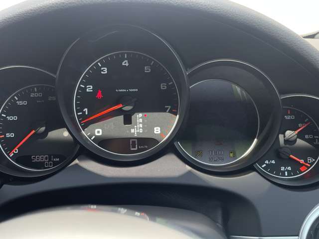 LIBERALAは、輸入車選びの新たなスタイルを提案するインポート・セレクト・ブランドです。オーナー様となる方がクルマから直接感じる感性を第一にした、最良の一台との出会いをコーディネートいたします。