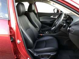 【運転席10Wayパワーシート＆ドライビングポジションメモリー機能】運転手にあったシートパターン設定可能です。