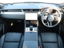 JAGUARの『F-PACE』をご紹介！パノラミックルーフ、360°カメラ、シートメモリ、シートヒーター、衝突軽減、レーンキープアシスト、液晶メーター、LEDヘッドライト、キーレス