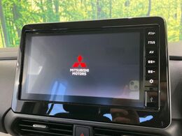 【メーカー純正ナビ】インテリアに溶け込むスタイリッシュな「専用設計」メーカーナビを装備♪視認性や操作性など基本性能にも優れ、より上質なカーライフをお楽しみいただけます。