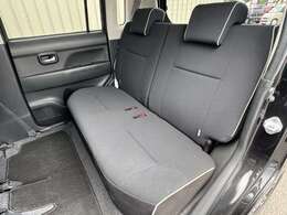 【車内清掃】お客様に気持ちよく見て頂けるよう展示車両は常に綺麗に仕上げております！