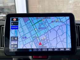 Panasonicの9インチフローティングディスプレイを採用したモデルです。高精細タッチパネルで操作性が良く、音声案内やBluetooth接続にも対応。ドライブを快適にサポートします。