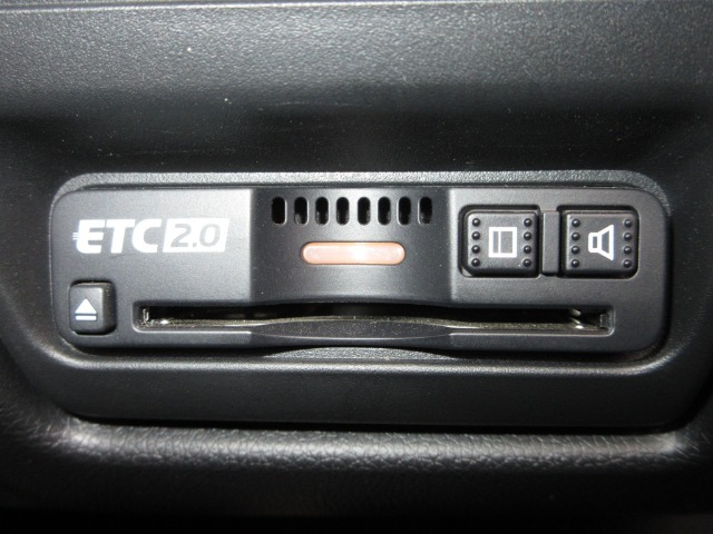 今や必需品のETCが付いています！ETCを使えば土日祝日割や深夜割などのメリットを受けることができます。（※注、ETCセットアップ費用は含まれておりません。別途必要となります。