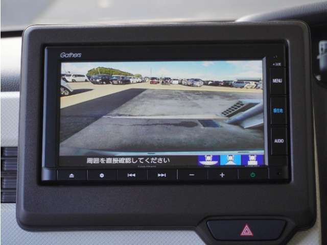 ◆バックカメラ◆リバースにするだけで映ります、後方の安全確認や、狭い駐車場での車庫入れ、雨の日や夜間など視界の悪い時に便利です！安全にバックする為には欠かせない装備です。