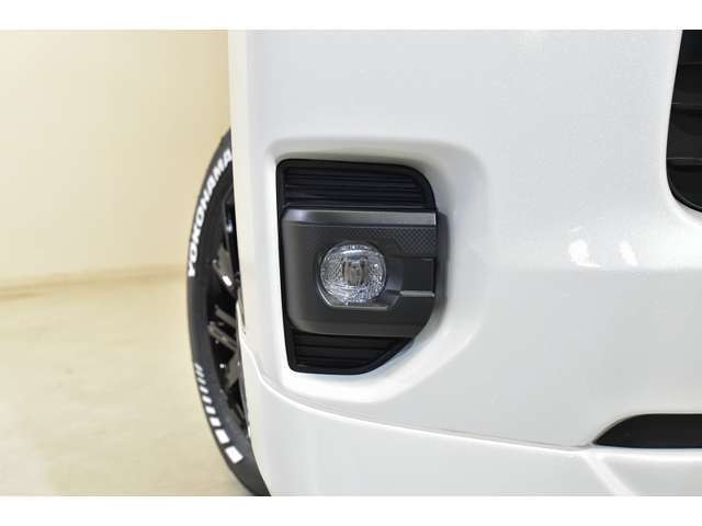 ■LEDフロントフォグランプ★即納台数多数取り揃え！気に入っていただけるお車ご提案します☆ご来店お待ちしております。シーアールエス大阪06-6852-9000