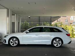 A4アバント35TDI Sライン / グレイシアホワイトメタリック / MMI / シート電動調整機能 パーシャルレザーシート/ Slineパッケージ / シートヒーター / LEDヘッドライト