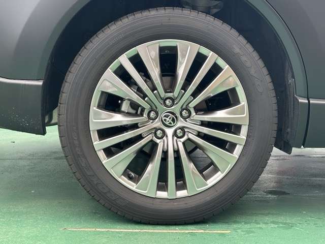 ★納車前に、当社の指定工場で納車前点検を行って納車しますので、安心してお乗りいただけます！もちろん、点検料は車両本体価格に含まれています！