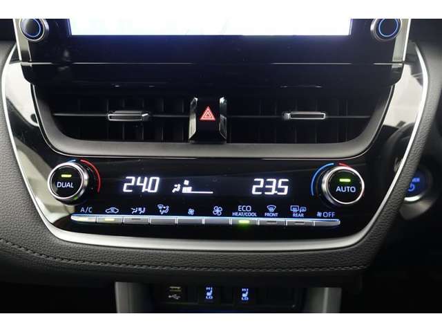★エアコンはオートタイプが装着済みです！オートモードにしておけば、車内温度を設定するだけで風の料や吹き出し口の切り替えを機械が行ってくれます！一年中快適な環境を作れますよ♪