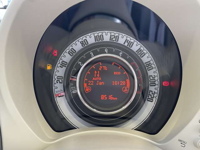 点検や車検整備などもお任せください。