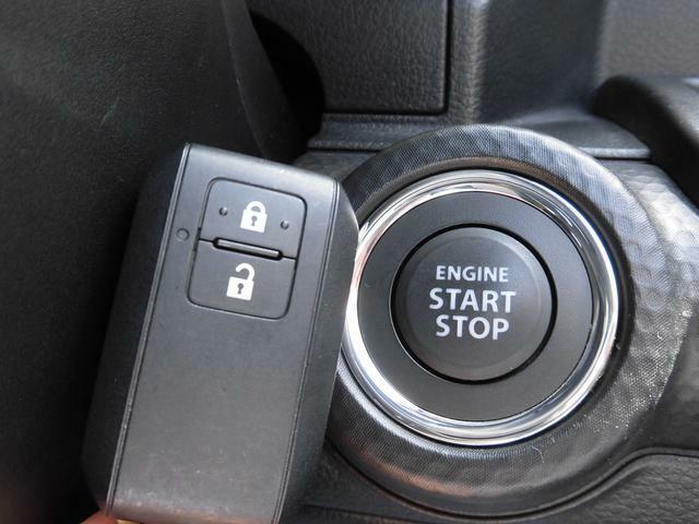 リモコンを携帯してエンジンスタートボタンを押すだけの操作で、エンジンの始動と停止が可能！！その名も『キーレスプッシュスタートシステム』！！