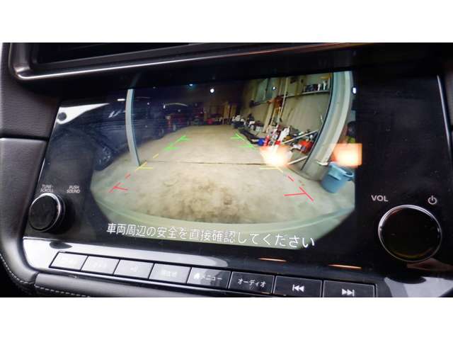TV Kit　インテリジェントクルーズコントロール　9速AT　純正フロアマット　シートヒーター　エマージェンシーブレーキ　ETC2.0　車線逸脱警報　パドルシフト　横滑り防止装置　クリアランスソナー