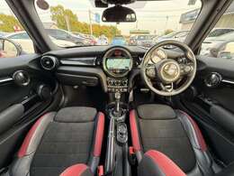 内装の状態はとても綺麗です！仕入れ後に丁寧に清掃しております。