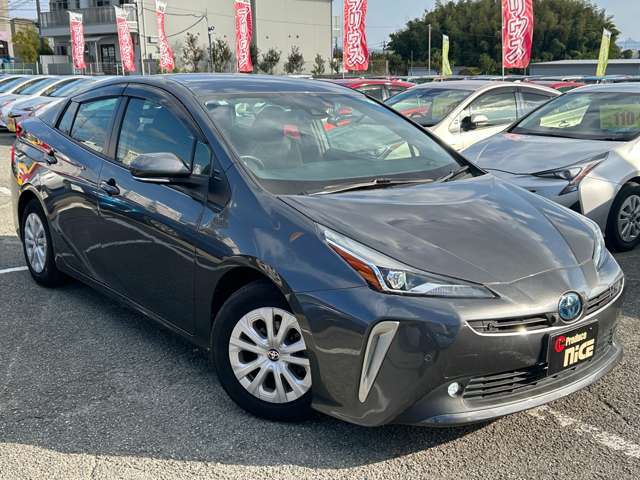 ・当店ではお客様の要望にお応えし、少しでも安心して中古車をお選びいただけるよう点検など徹底させていただいております！お客様のニーズに合ったNICEな1台を提供いたします！是非1度ご来店ください♪