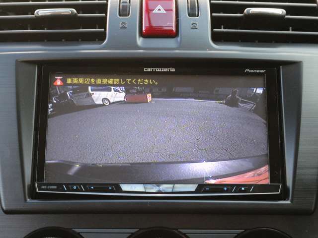 ナビ搭載ですので道に迷うことなく楽しくドライブ！バックカメラも装備しており駐車もラクラクです★