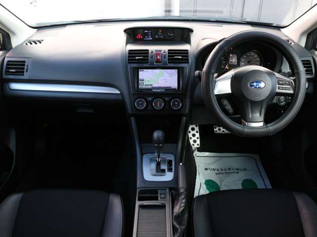 すっきりとしたインプレッサスポーツらしいデザインのダッシュ回り！フロントビューの視認性もよく運転しやすいと思います★